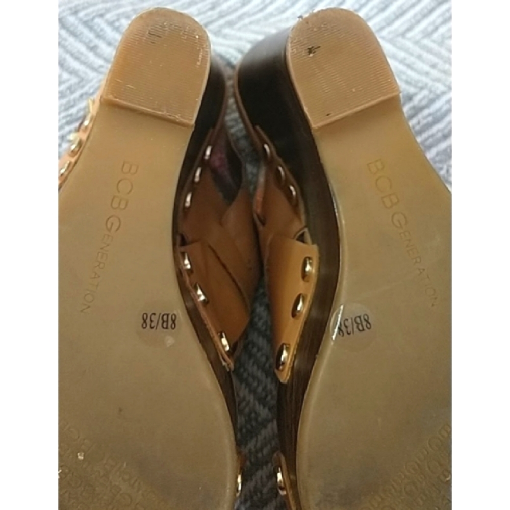 Y2K BCBG Tan Sandal Wedges, size 8 - Picture 11 of 14